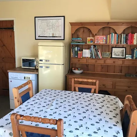 Comfortable Two-bed With Views To Coast And Hills Waberthwaite