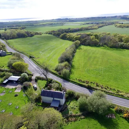 Comfortable Two-bed With Views To Coast And Hills Waberthwaite